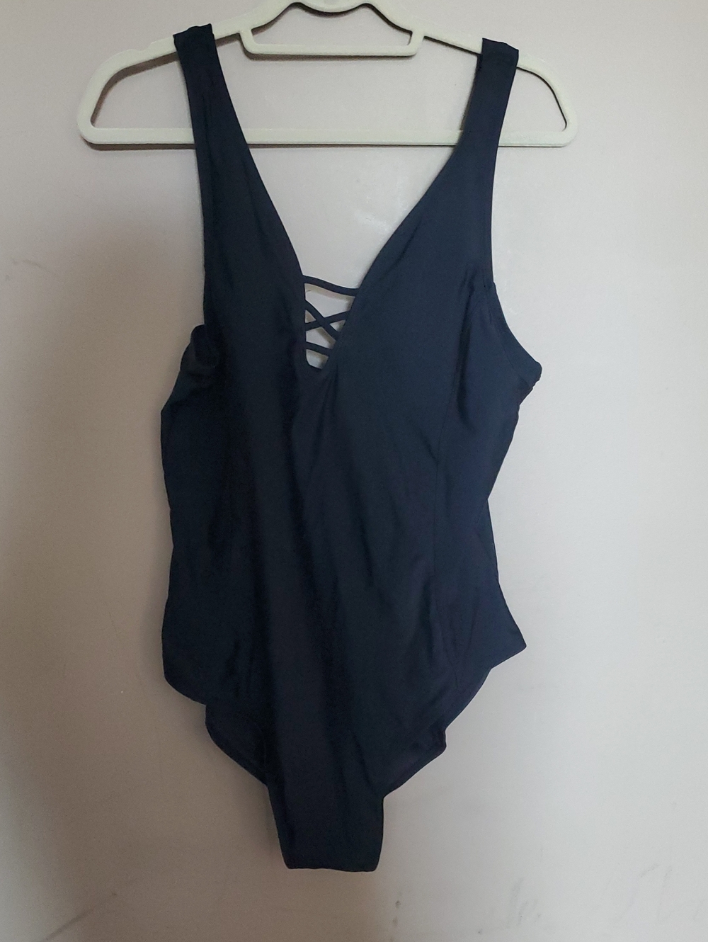 Women's Black Crisscross One-Piece Swimsuit 1x